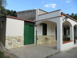 sh 483 villa, Caccamo, Sicily