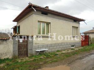 Renovated house for sale in the village of Lozen