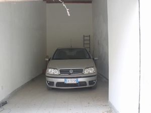 Garage in Sicily - Ingravidi Via Salerno