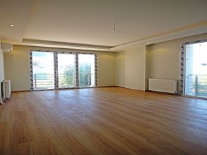 2+1 apartment for sale in Beylikduzu Istanbul