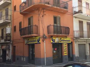 Apt and Commercial property in Sicily - Dr Alijani Bivona