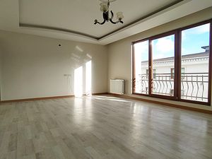 2+1 apartment at center SOLD READ CAP