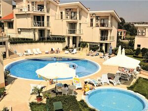 Luxury 4-bedroom villa in Byala with sea views