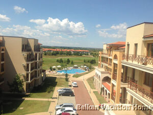 2 bedroom penthouse apt. w. sea view in Lighthouse resort