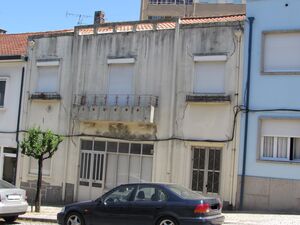 House to recover in the center of Braga (2806)