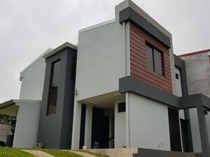 REDUCED PRICE - Sale of beautiful CONTEMPORARY house