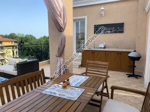 Luxury 2BR penthouse flat with BBQ & Jacuzzi Venera Palace  