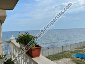 Sea view luxury 1-BR flat for sale on the sea Ravda Bulgaria