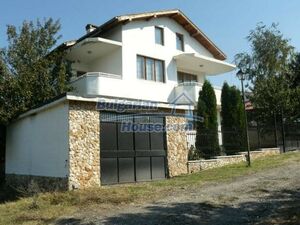 BIG house with 6 bedrooms and two garages near Albena