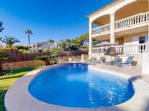 Semi-detached luxury villa in Port d’Alcudia 