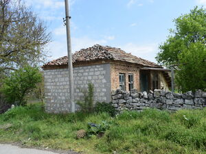 Old house with big plot of land, near Valchi Dol (Varna area