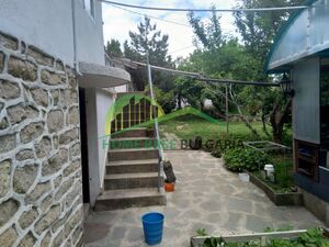 Fully-furnished old Bulgarian style house, 30km to Varna