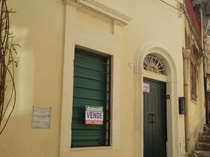 Modica (Sicily) in baroque area: selling indipendent house 
