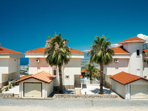 Beautiful Villa with sea view in Alanya