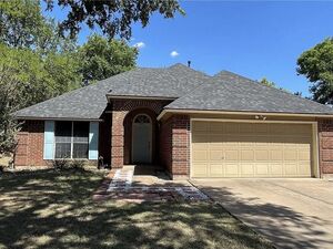 Lovely Home Ready For Move In