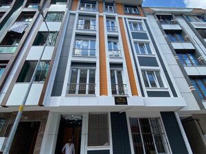 2+1 APARTMENT NEAR METROBUS FOR SALE