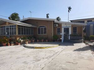 This property is situated directly opposite the Cedros Healt