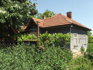 House For Sale in the countryside Area: 3000 m2 Living area: