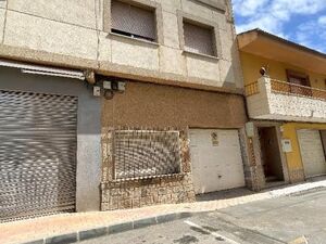 Ref: SP161  4 Bedrooms 2 bathrooms 2 big terraces san pedro 