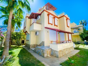 sun villa in well cared complex in 200meteres from the sea