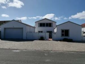 3 Bedroom House for sale in Port Owen Marina, South Africa