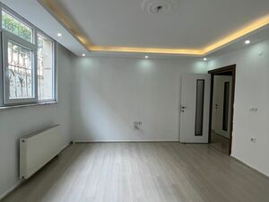 APARTMENT FOR SELE 2+1/110m2 CLOSE TO METROBUS,SHOPPING MALL