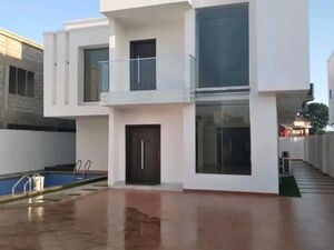 4BEDROOM HOUSE@ EAST LEGON