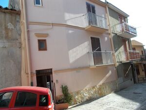 sh 728 town house, Caccamo, Sicily