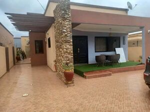 3BEDROOM HOUSE@ OYARIFA