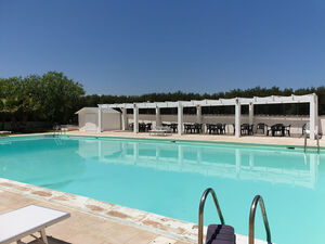 Villa Alice - 2 bed in complex swimming pool  footballcourt
