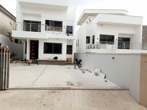 4BEDROOM HOUSE@ TANTRA HILL