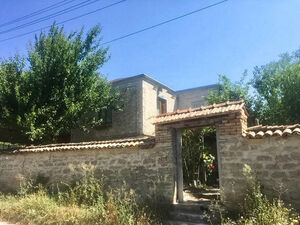 : 3 bed House and outbuildings near Varna