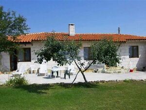 LUXURY property for sale with a BIG yard 20 km from Varna