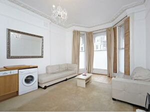 2 bedroom Flat on Holland Road , London, W14