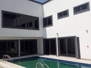 5Bedroom House@ Labone