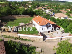 Large renovated House in village close to Veliko Tarnovo