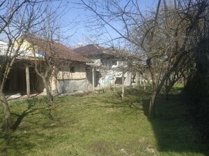 2-bed house and garage near Varna and the beach