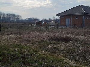 Building land with auxiliary building Rumenka,Serbia