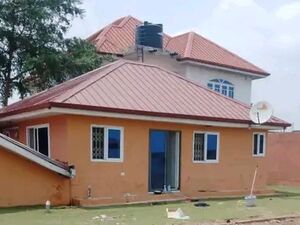 1Bedroom house@ EAST LEGON HILL wa.me/+233243321202