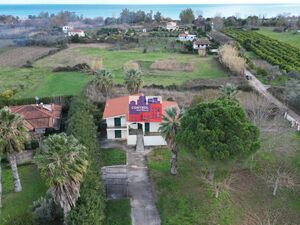 NIKOLAIKA, DIAKOPTOU, Detached house