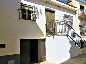 Town House in the Tranquil Village of Yator