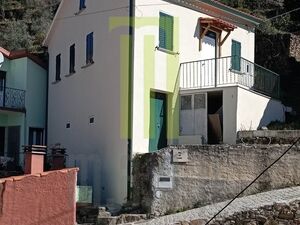 Town house in Rio de Mel, Central Portugal