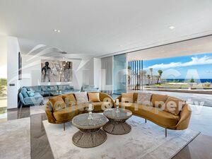 Villa with sea views in El Toro