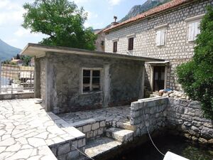 Stone house on the first line for sale