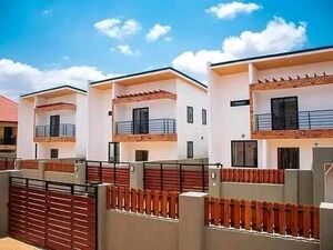 3Bedroom Townhouse@ oyarifa/+233243321202