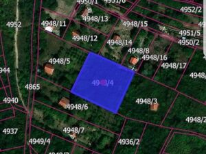 I am selling a plot in Slankamen - Serbia