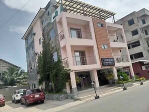 Luxurious fully furnished 2 bedroom Flat@ OSU/+233243321202