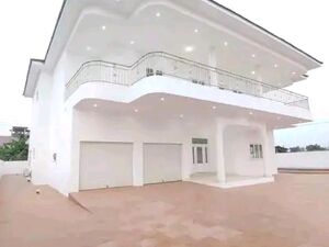 Ultra Modern 6 Bedroom House@ East Airport/+233243321202