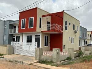 2/3/4Bedroom House@ East legon hill/+233243321202