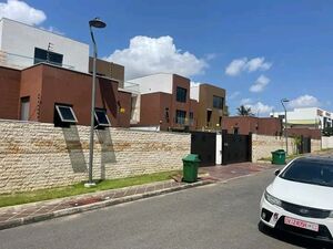 4Bedroom townhouse@ East legon/+233243321202